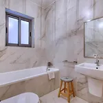 דירה Mari's Luxury