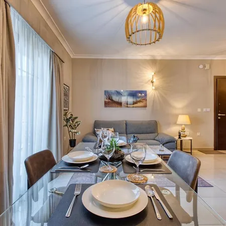 Mari's Luxury Sliema