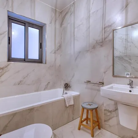 Apartman Mari's Luxury