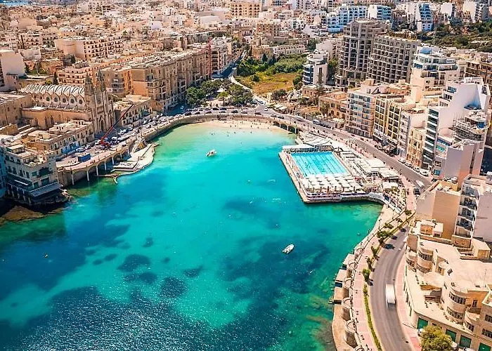 Mari's Luxury Апартаменты